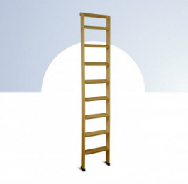 Scala di appoggio in legno con gradini larghi