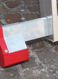 Scala a sfilo in alluminio con gradino largo 5