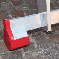 Scala a sfilo in alluminio con gradino largo 5