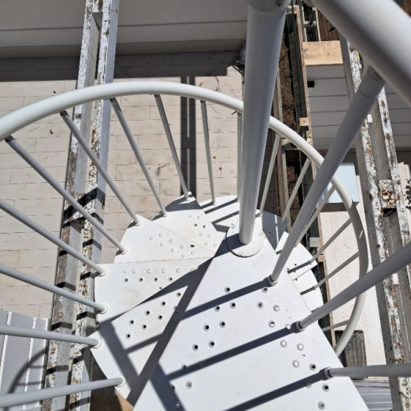 Scala a pianta circolare modello F20ZV