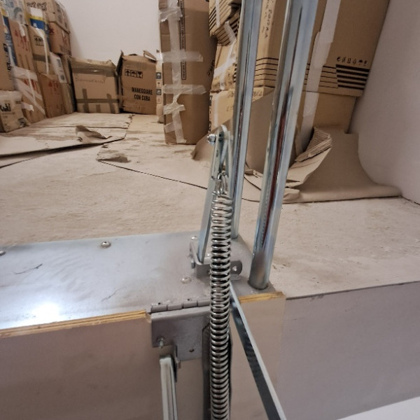 Scala a parete verticale per soppalco senza telaio